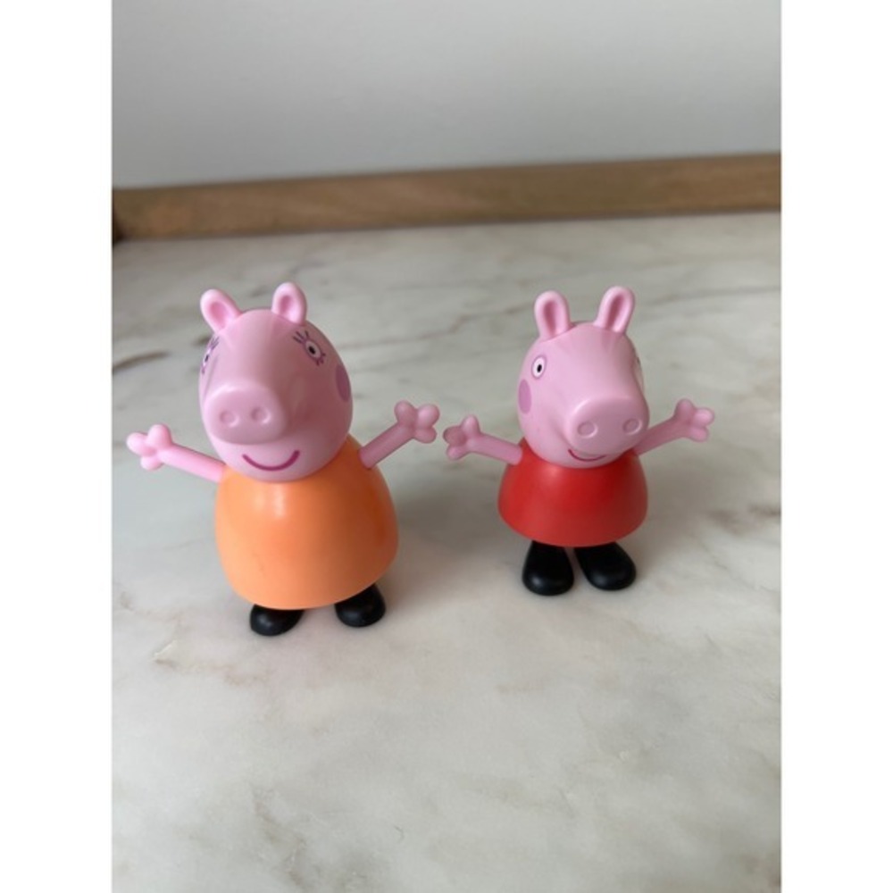 Peppa Pig and Mummy Pig Toy Figures Peppa Pig Series